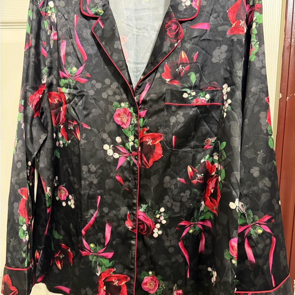 Victoria's Secret Black and Red Pajama Set Intimates